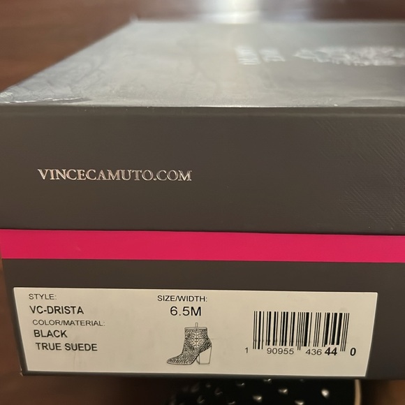 Vince Camuto studded boots size 6.5 - Picture 6 of 6